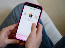Leaked Apple meeting shows how dire the Siri situation really is