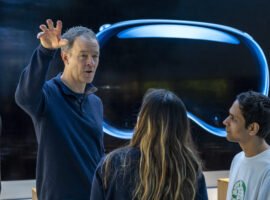 Apple Launches Vision Pro Mixed Reality Headset