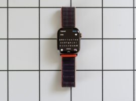 Ditching my phone for an LTE smartwatch was a humbling experience