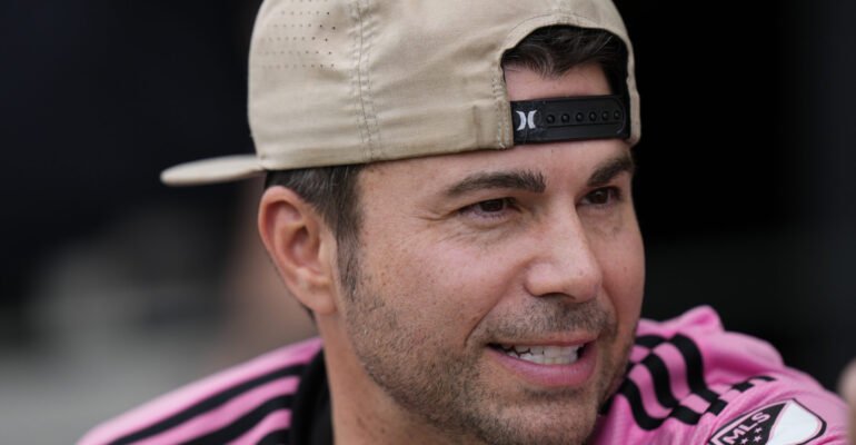 YouTuber Mark Rober is getting a Netflix series
