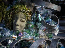 Microplastics are everywhere — including in the air around plastic treaty negotiations