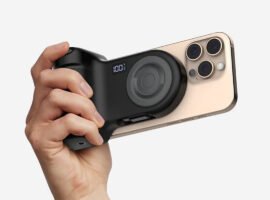 Belkin’s new power bank gives your smartphone a camera grip for $80
