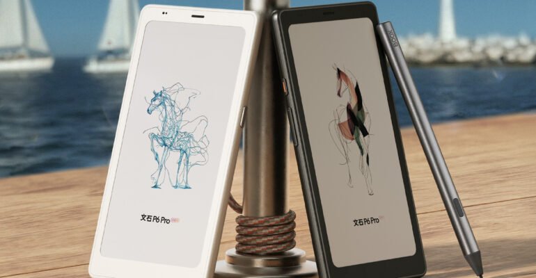 Boox’s new smartphone-sized e-readers come with a steep price hike