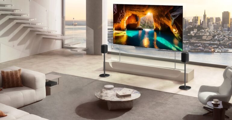lg-oled-evo-w6-lifestyle