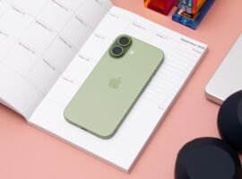Welp, I bought an iPhone again