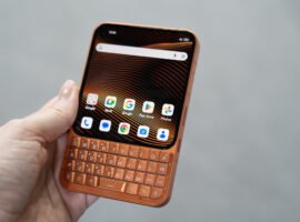 Unihertz’s new QWERTY phone is even more like a Blackberry