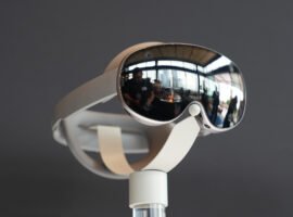 You can now turn 2D apps into 3D while using the Galaxy XR headset