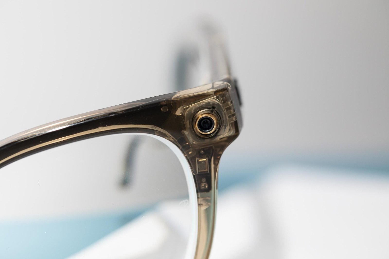 Apple is banking on privacy to set its smart glasses apart