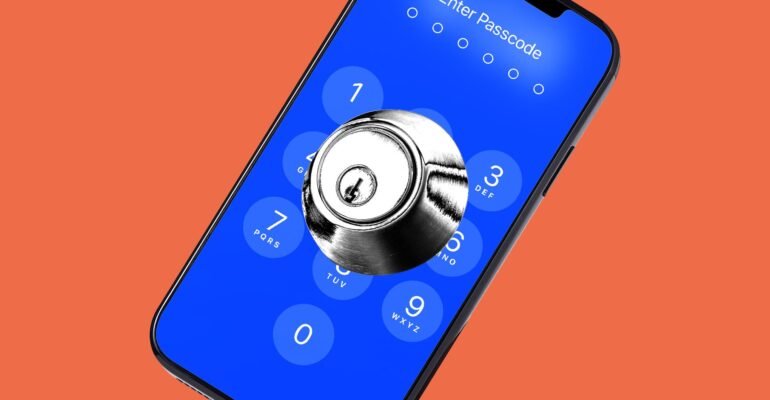 The US is charging an American citizen for wiping his phone at the border