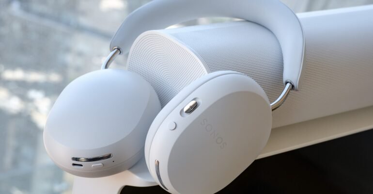 An FCC filing points to new Sonos headphones coming soon
