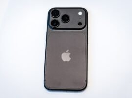 The black iPhone Pro returns