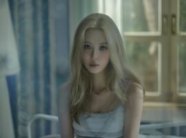 K-pop star Sunmi loves Notion and ear cleaning videos